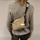 Pochette utilitaire et Sac Sacoche végan Floki - 2 modèles par Akkoniq sur Meanwhile Boutique